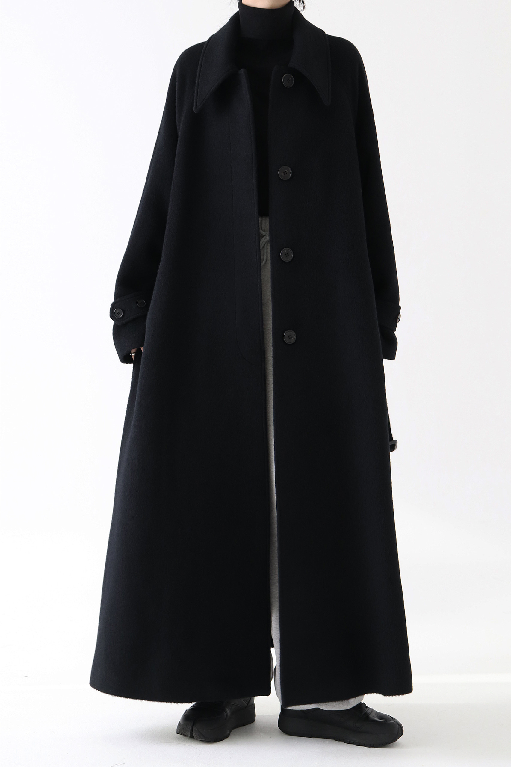 Traum Long Coat [ Black ]