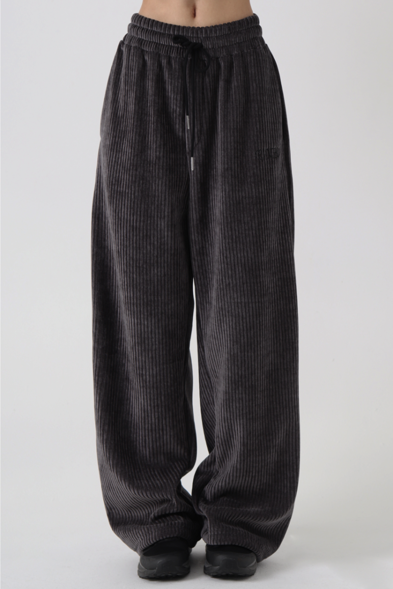 Corduroy Velvet Set-up Pants [ Charcoal ]